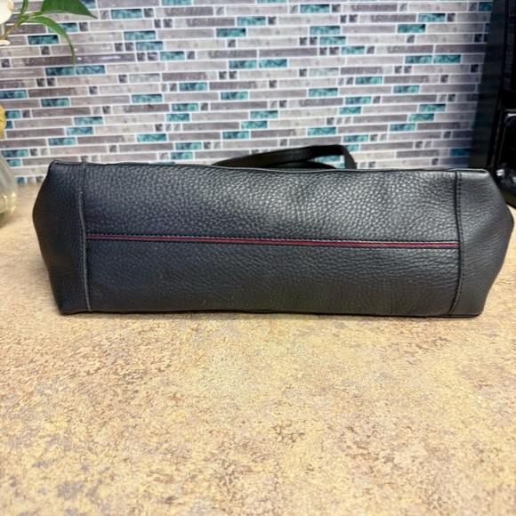 Hammitt Daniel Large classic Black purse - Picture 5 of 7